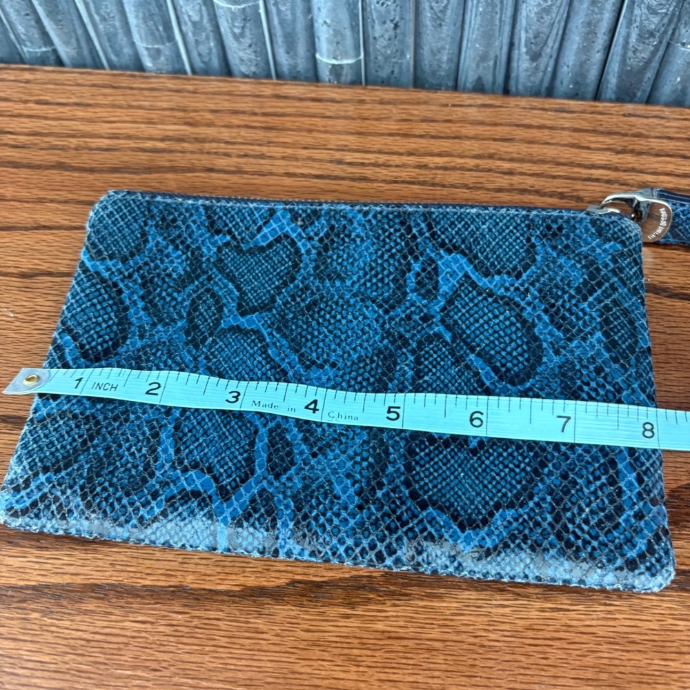 Henri Bendel Blue Snakeskin Embossed Leather Wristlet Pouch Clutch Bag - Picture 5 of 7